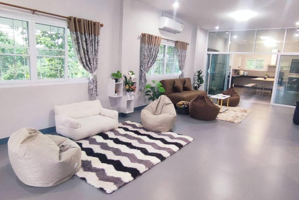 Chiang Rai House | กิติ์ชาวิว วิลล่า