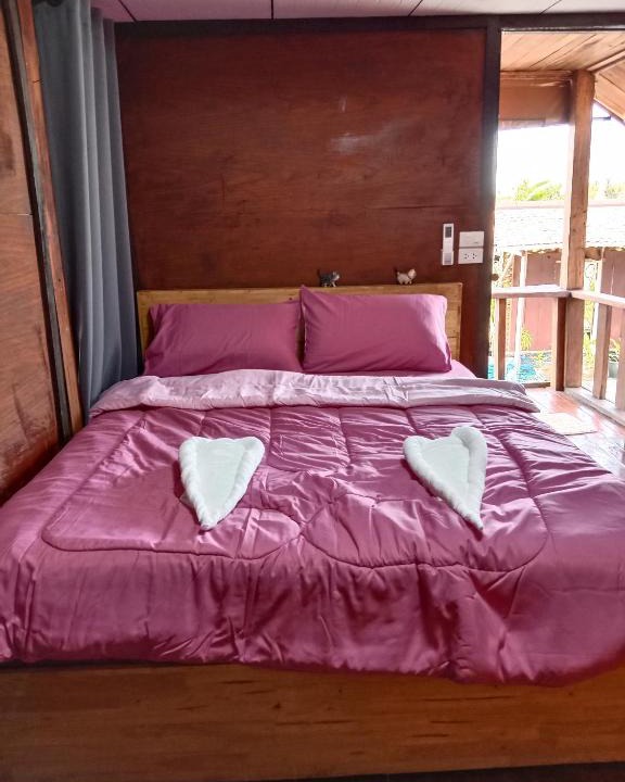 Khuan Khanun House | บ้านทุ่งโฮมสเตย์