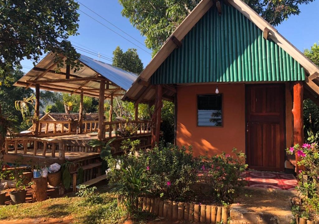 Mok Cham Pae House | ลุงกอละ โฮมสเตย์ ปางอุ๋ง แม่ฮ่องสอน