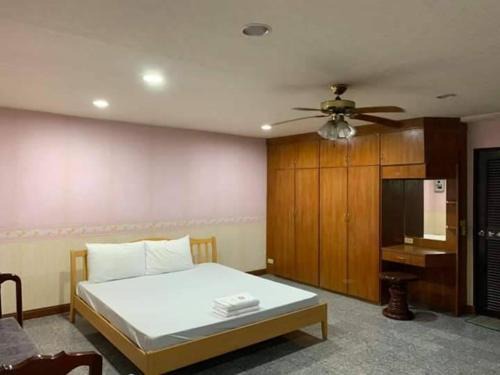 Bang Rak Phatthana Hostel | โชคชัยแมนชั่น บางบัวทอง