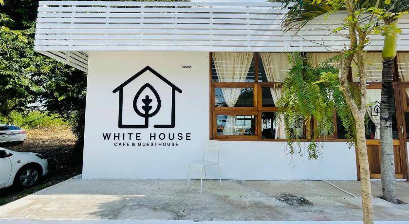 Tha Wang Thong Hotel | 16 m² Hotel ∙ 2 guests