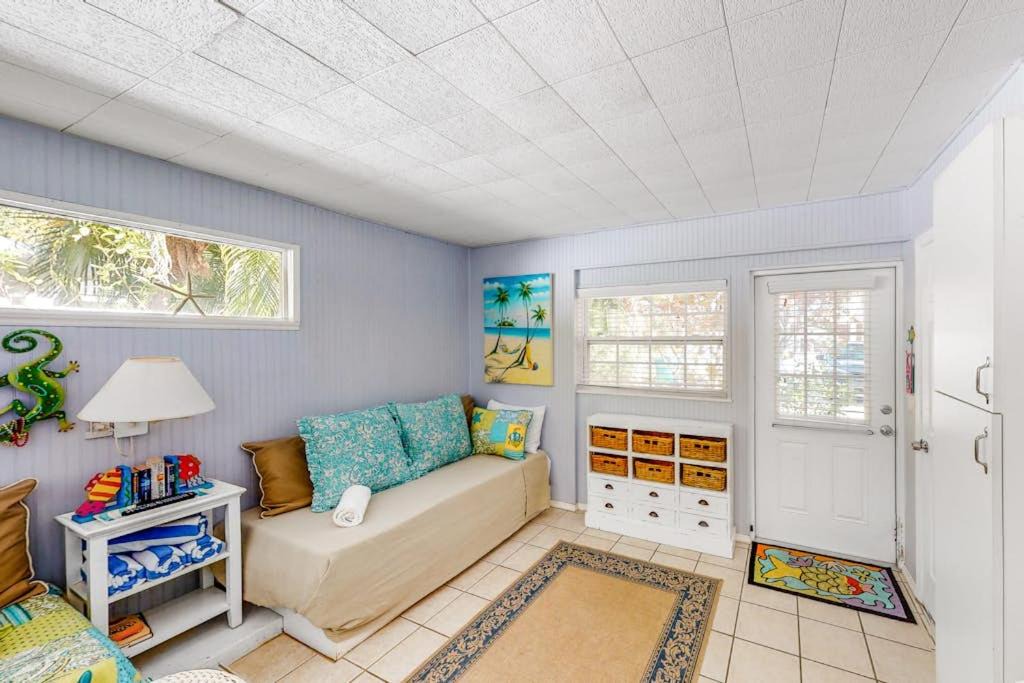 Anna Maria Apartment | 21 Palms Unit B