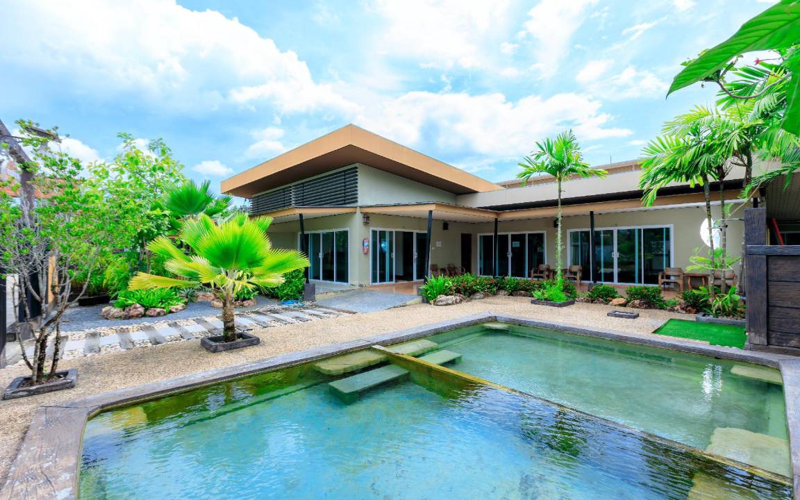 Huai Nam Khao Hotel | 252 m² Hotel ∙ 3 bedrooms ∙ 6 guests