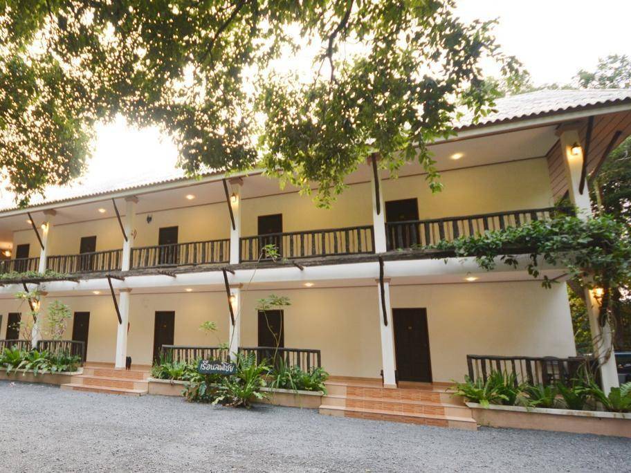 Chanthaburi Resort | 29 m² Resort ∙ 127 guests