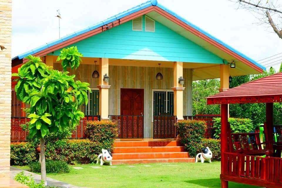 Kamphaeng Saen Resort | 32 m² Resort ∙ 3 bedrooms ∙ 10 guests