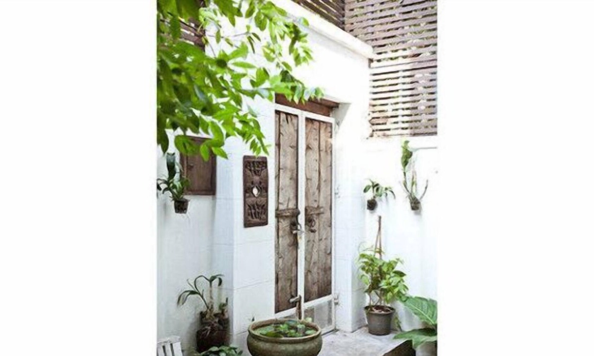 Yan Nawa House | 3BR 1 min walk to Surasak sky train