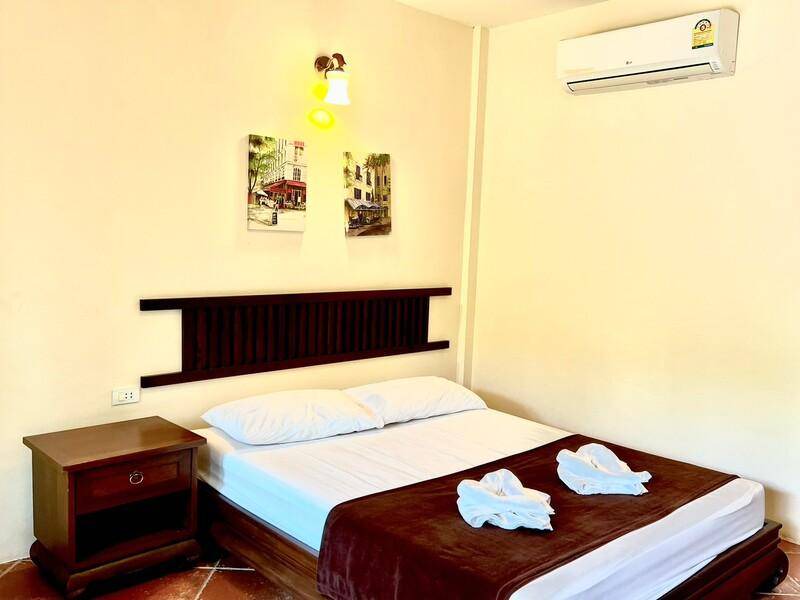 Suan Phueng House | 40 m² Bungalow ∙ 2 guests