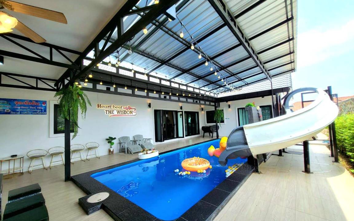 Pong Villa | 400 m² Villa ∙ 4 bedrooms ∙ 20 guests