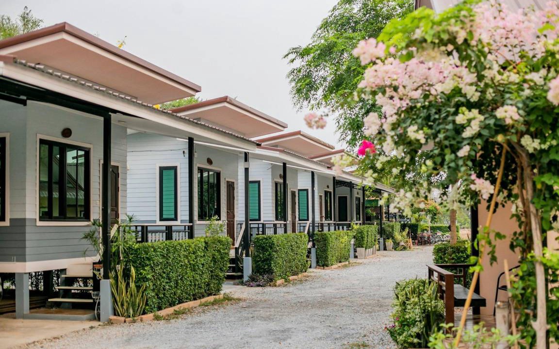 Thap Than Resort | 47 m² Resort ∙ 20 guests