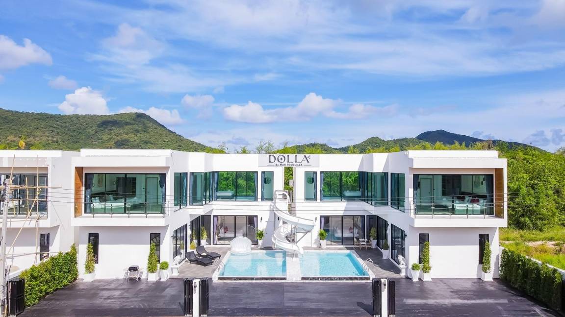 Bang Sare Villa | 500 m² Villa ∙ 8 bedrooms ∙ 20 guests