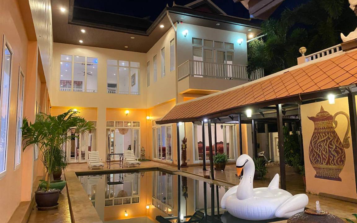 Jomtien Villa | 600 m² Villa ∙ 10 bedrooms ∙ 30 guests