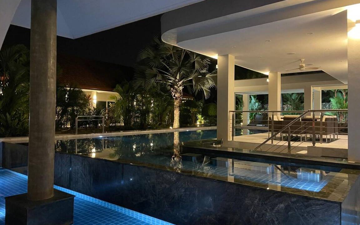 Nong Prue Villa | 850 m² Villa ∙ 5 bedrooms ∙ 12 guests