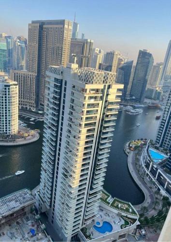 Dubai Marina Hostel | Ahlan Stays