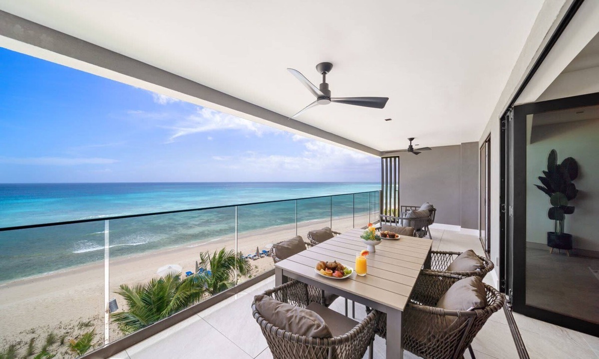 Brighton Villa | Allure 402