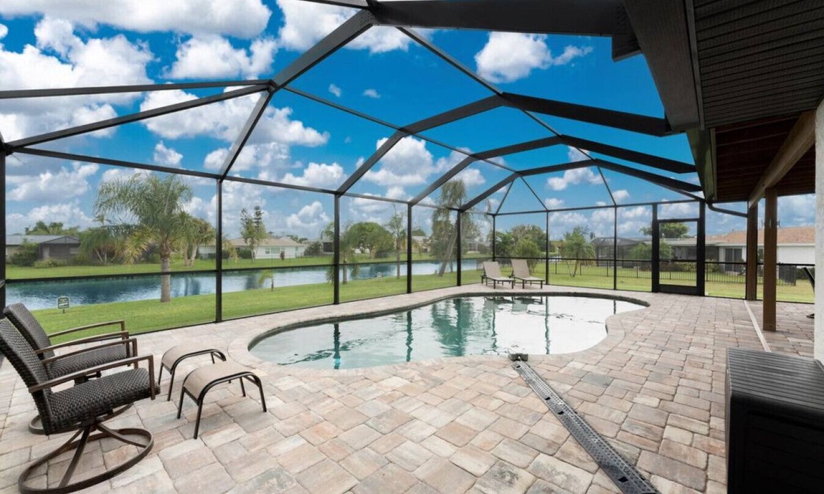 Oakland Hills House | Annapolis Waterside Escape | Pool Home Minutes to Gulf Beaches