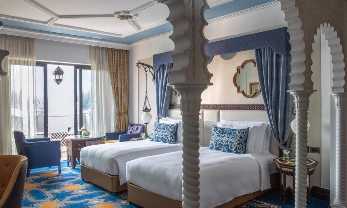 Al Sufouh 1 House | Arabian Deluxe Room Near Souk Madinat Jumeirah By Luxury Bookings
