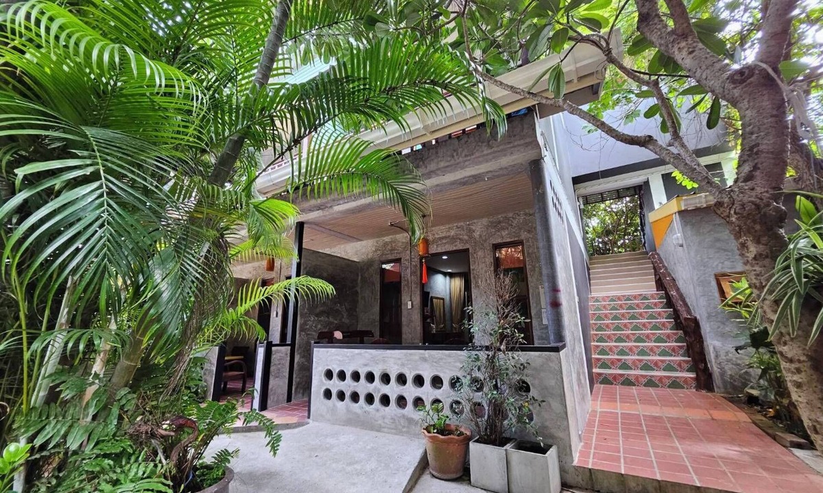 Thong Sala Hostel | Araya Boutique Hotel
