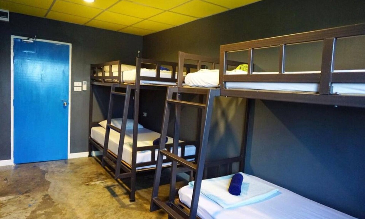 Ban Thum Hotel | B&B House & Hostel
