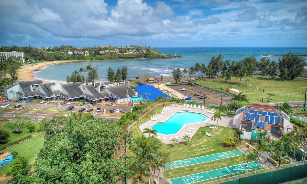 Nawiliwili Condo | Banyan Harbor #E56, Walk to Beach, Wifi, AC, Pool, Parking, Laundry