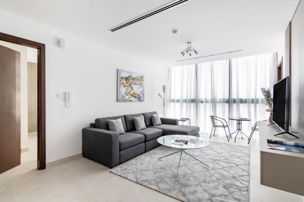 Al Barsha 1 Apartment | Baytik - Extraordinary 1BR Apartment Al Barsha