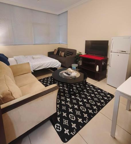 Al Zahiyah House | BB Homes - Hall Room