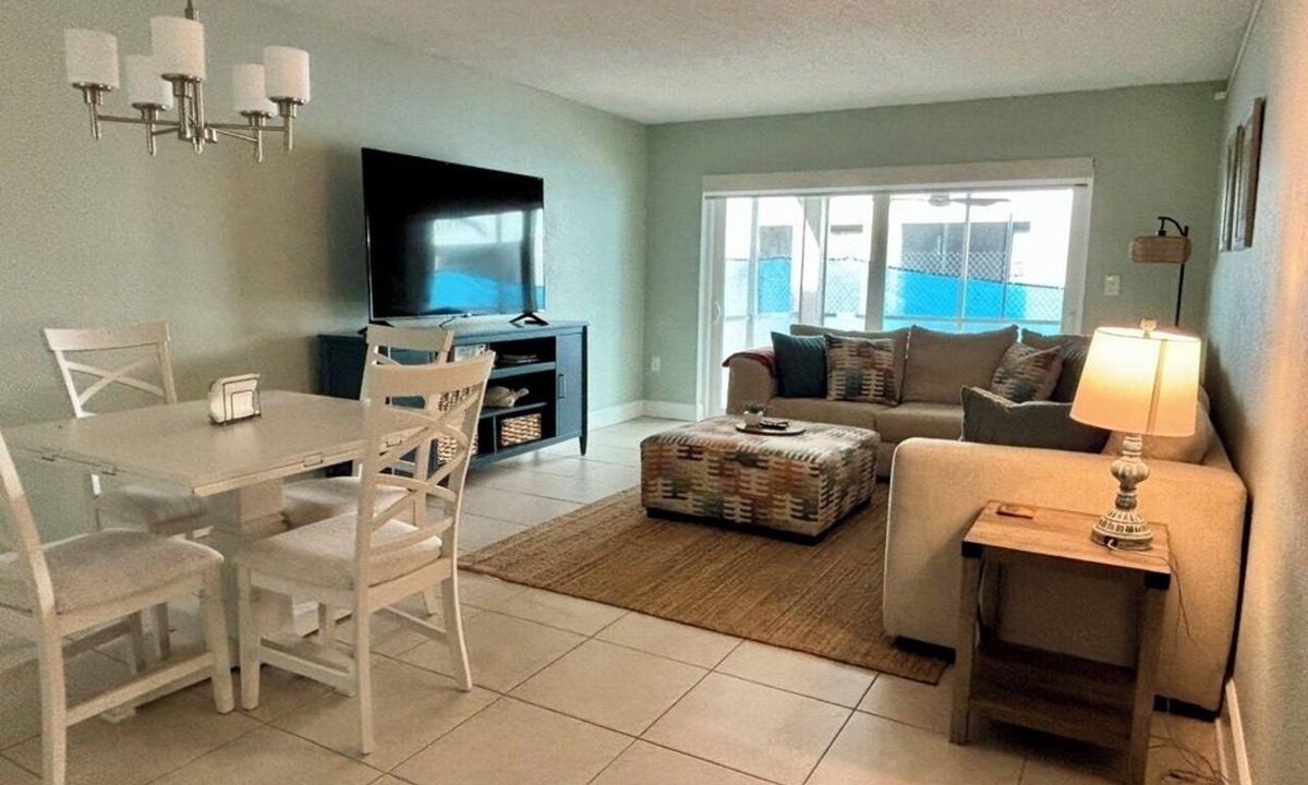 North Redington Beach Condo | Beach Condo Getaway