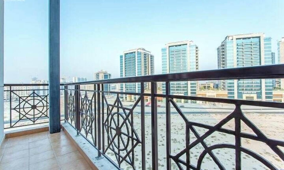 Al Barsha Apartment | bnbme | Luxury Al Barsha Apt near Miracle Garden