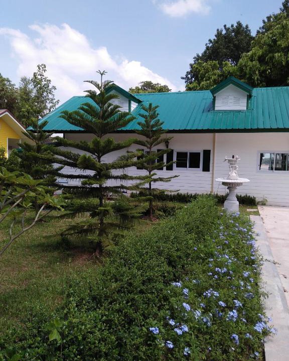 Mukdahan Bed & Breakfast | Bo Tree Cottage on The River