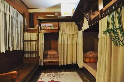 Chom Thong Hostel | Cactus Hostel !for non smokers!