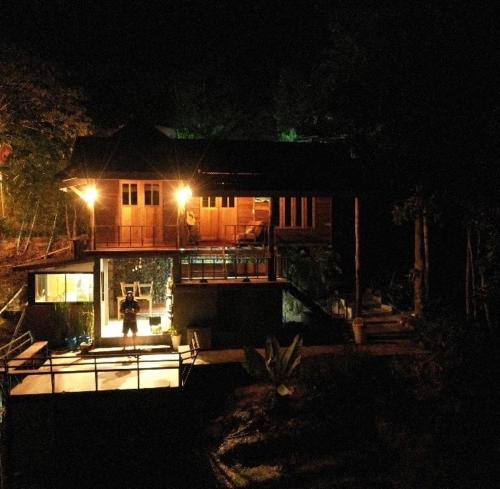 Mae Wang House | Chakerpor wood house