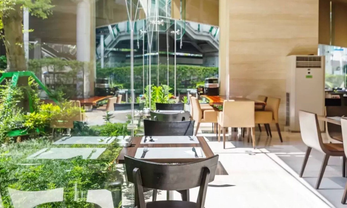 Phra Khanong Nuea Apartment | Charming Sky Bay Suite near BTS Phrakanong 简约迷人房近轻轨站 U6