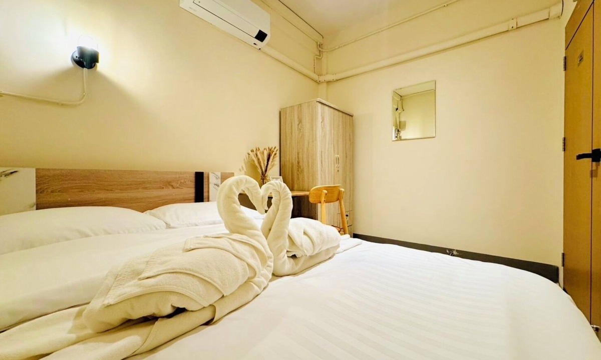 Sukhumvit Hostel | Charming Hostel