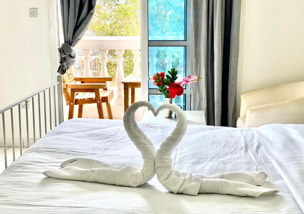 Jumeira 3 House | Comfortable Private Rooms in Compound Housing
