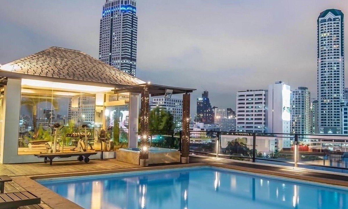 Bang Rak House | Cozy house 5mins at BTS Saphan Taksin