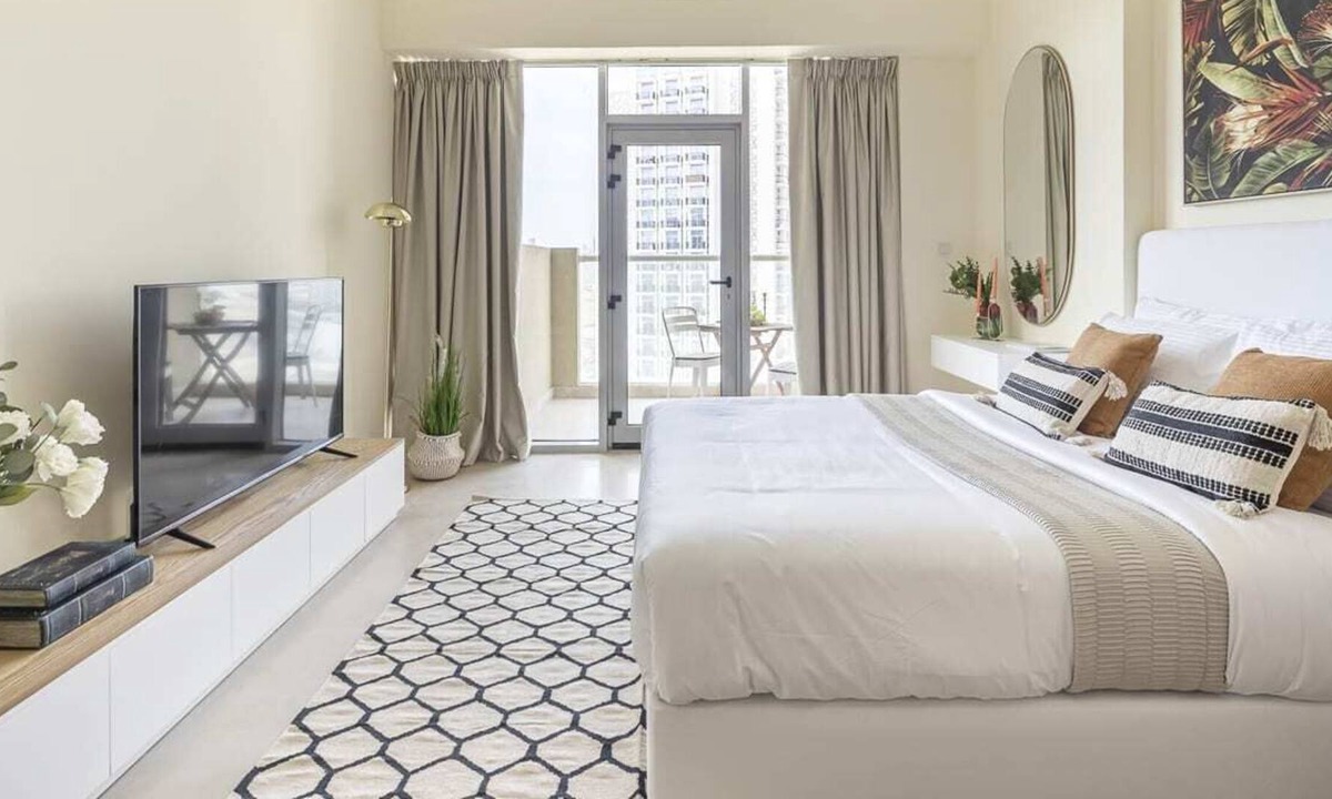 Discovery Gardens Apartment | Cozy Studio in Al Furjan - 12 minutes to the Metro