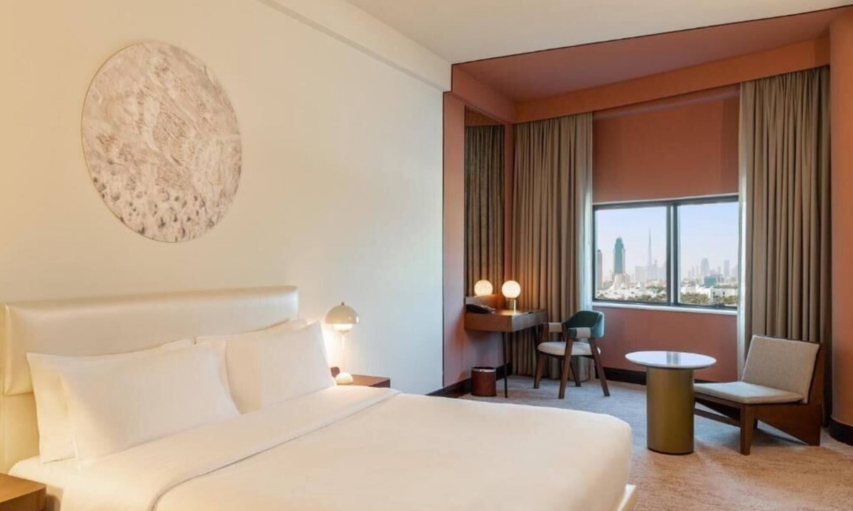 Garhoud Hotel | Deluxe Room Near Gigico Metro station By Luxury Bookings