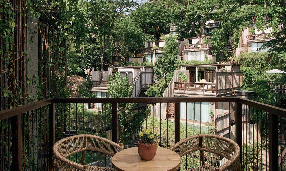 Nanai Road Hotel | Dinso Resort & Villas Phuket, Vignette Collection by IHG