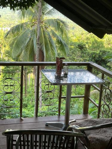 Haad Pleayleam Apartment | Forest house wok tum