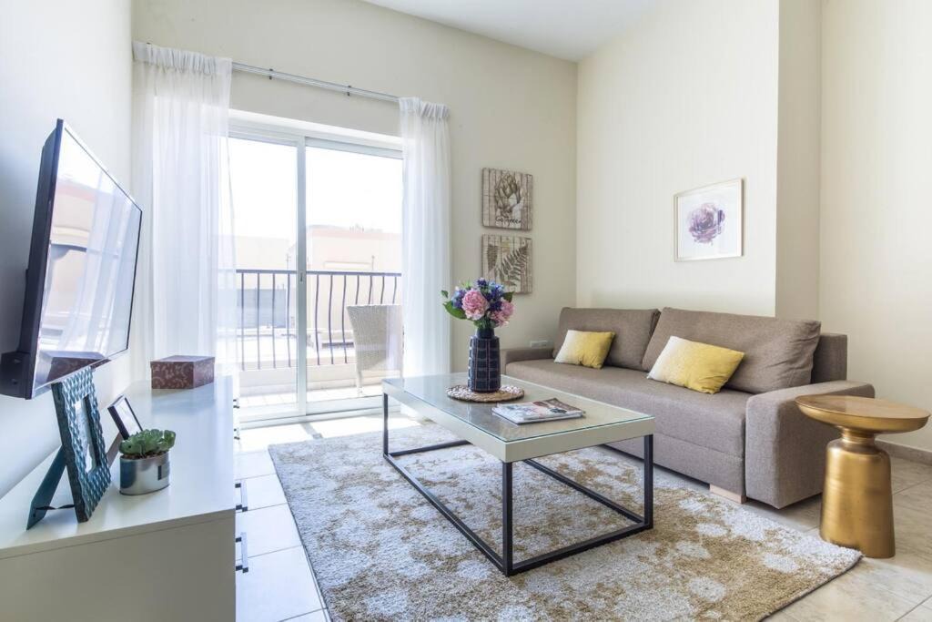 Jumeirah Village Apartment | Frank Porter - Imperial Residence