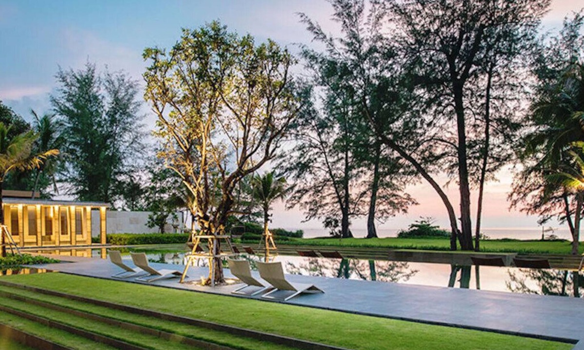 Mai Khao Condo | Fully equipped modern condo directly situated on quiet Phuket beach