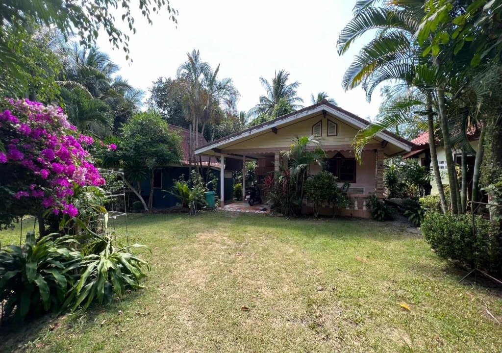 Thai Mueang Resort | Garden Bungalow Resort
