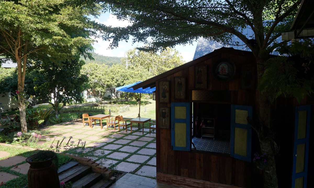 Fang Hotel | Gumbie House