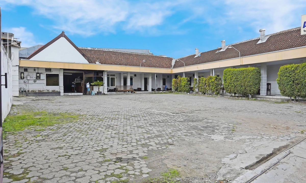 Jember Hotel | Hotel O Anugerah