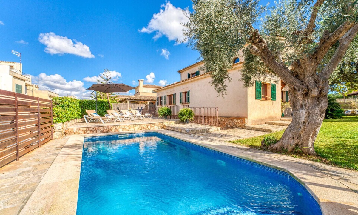 Costitx Ski Chalet | House with private pool Can Busca in Mallorca