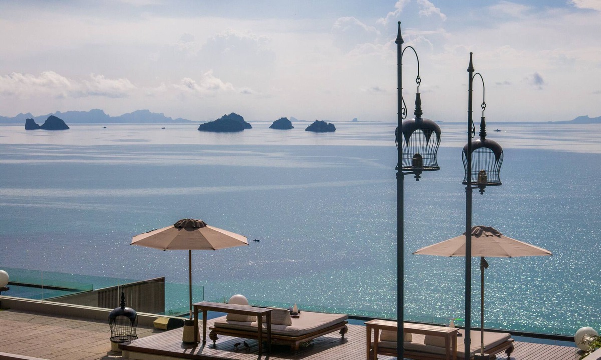 Taling Ngam Villa | Huge Seaview Villa within a 5-Star branded Resort on Samui