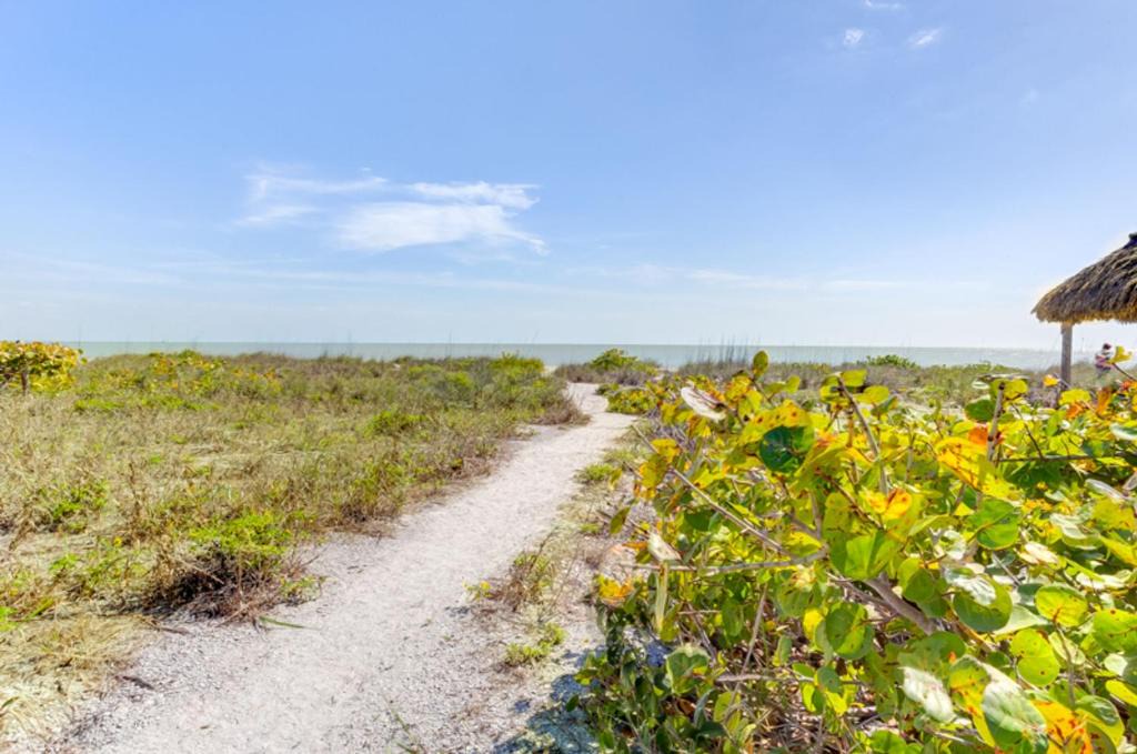 Sanibel House | Janthina 3B