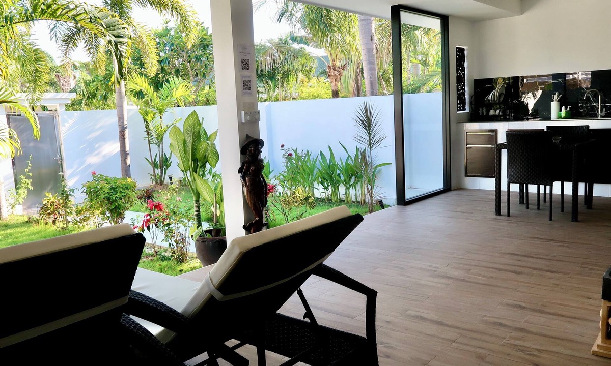 Rawai Hotel | Jasmine Village