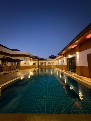 Amnat Charoen Hotel | Jin Pool Villa