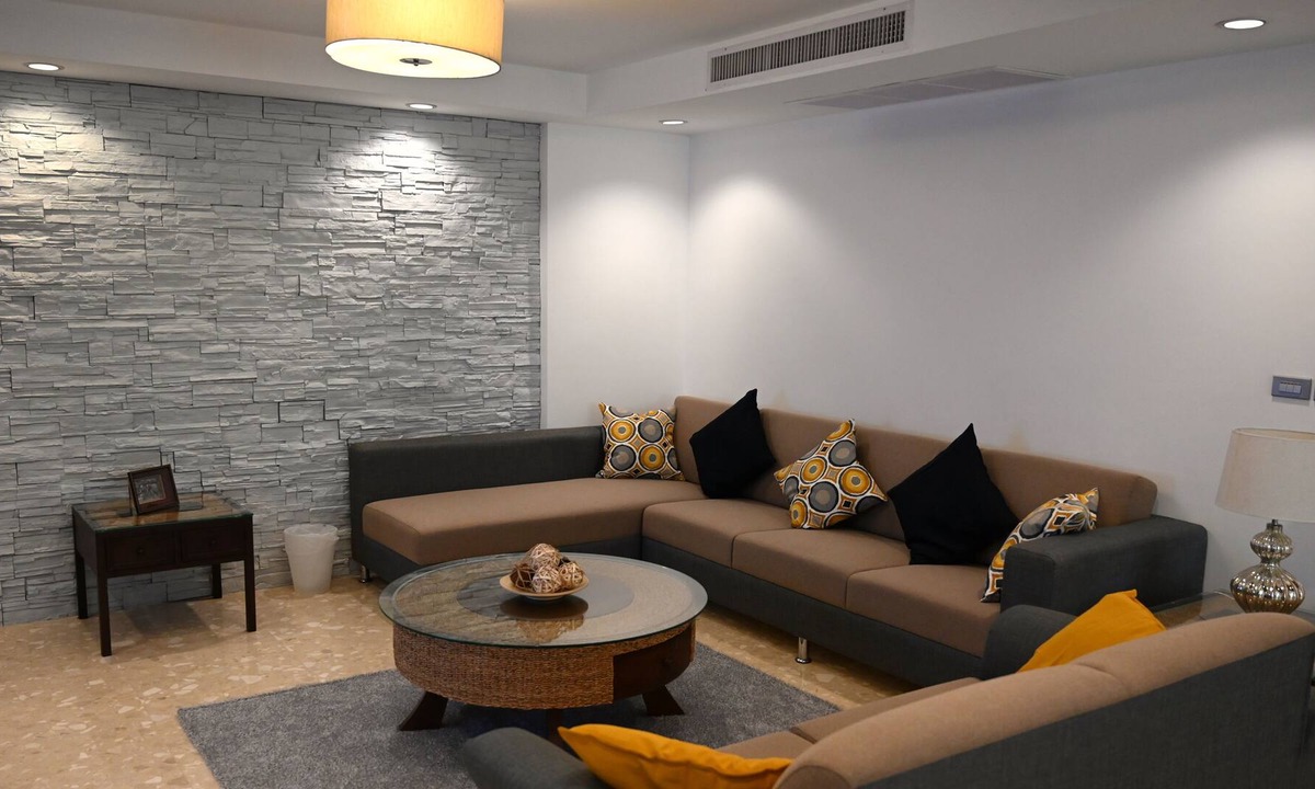 Nana Apartment | JJ SUITES · Spacious New Renov 3BR/6Pax Central BKK Nana BTS