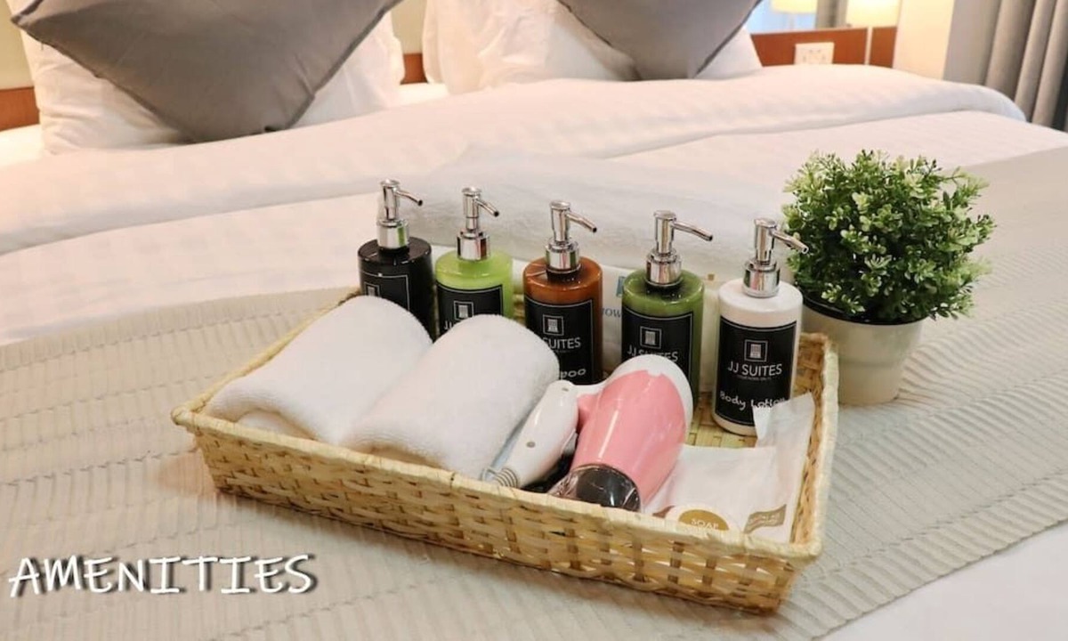 Nana House | JJ SUITES · Large Renov@ted Suite 3BDR/6 Per, Nightlife Soi 11
